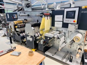 Flexo and label printing machine